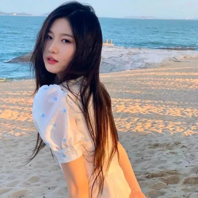 巨蛇闯女校